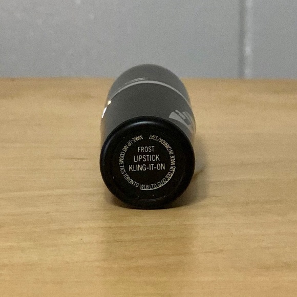 MAC Kling-It-On Lipstick - Picture 2 of 2